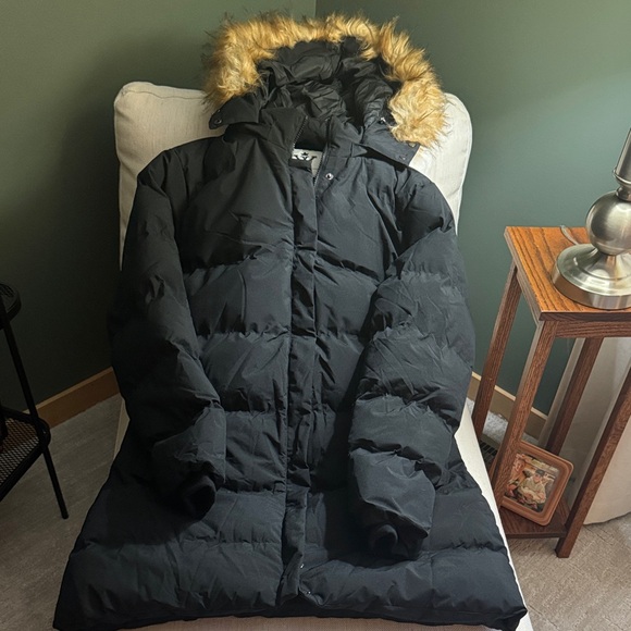 New! Black Puffer Coat with Faux Fur Hood. - Picture 2 of 5